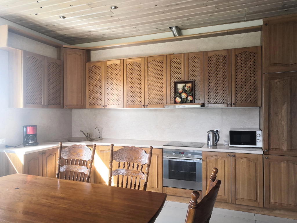 Titan 5 Hibinyi Cottage