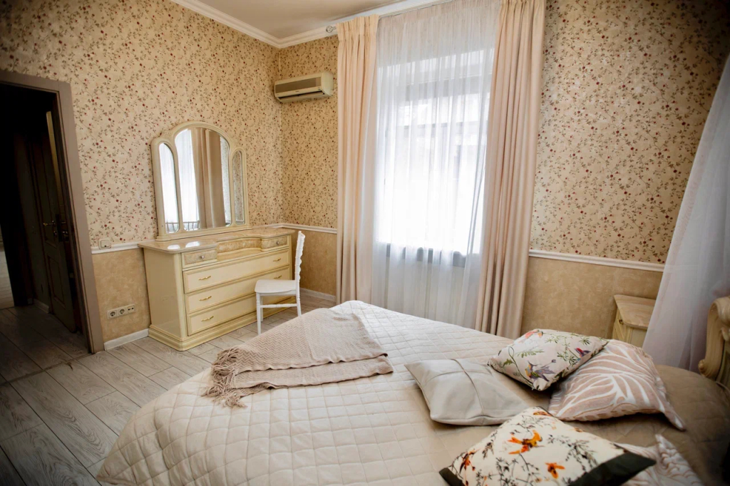 Частный Дом с бассейнами и залом Anstar House Kapustino