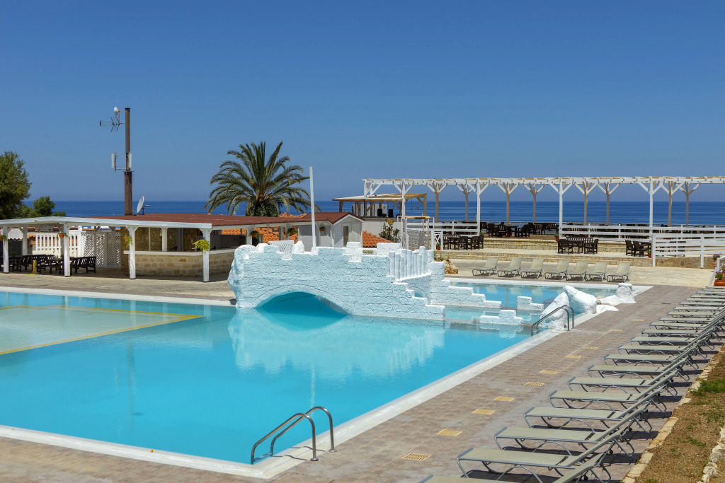 Отель Latchi Family Resort