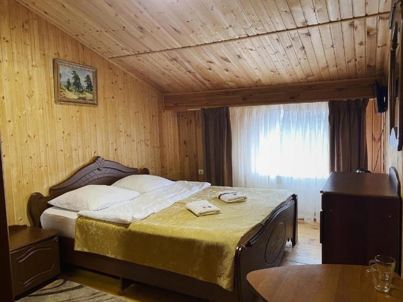 Двухместный номер Стандартный Мансарда (двуспальная кровать)