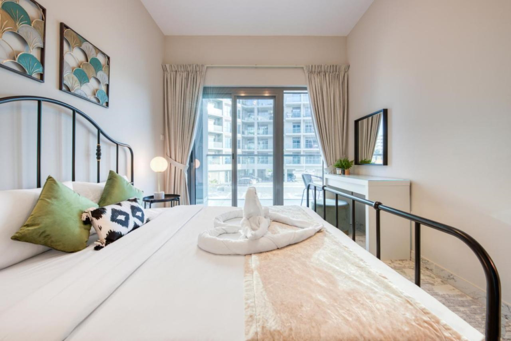 Апартаменты Elite LUX Holiday Homes - Stylish 1 BR + Pool & World Class Gym in Dubai South