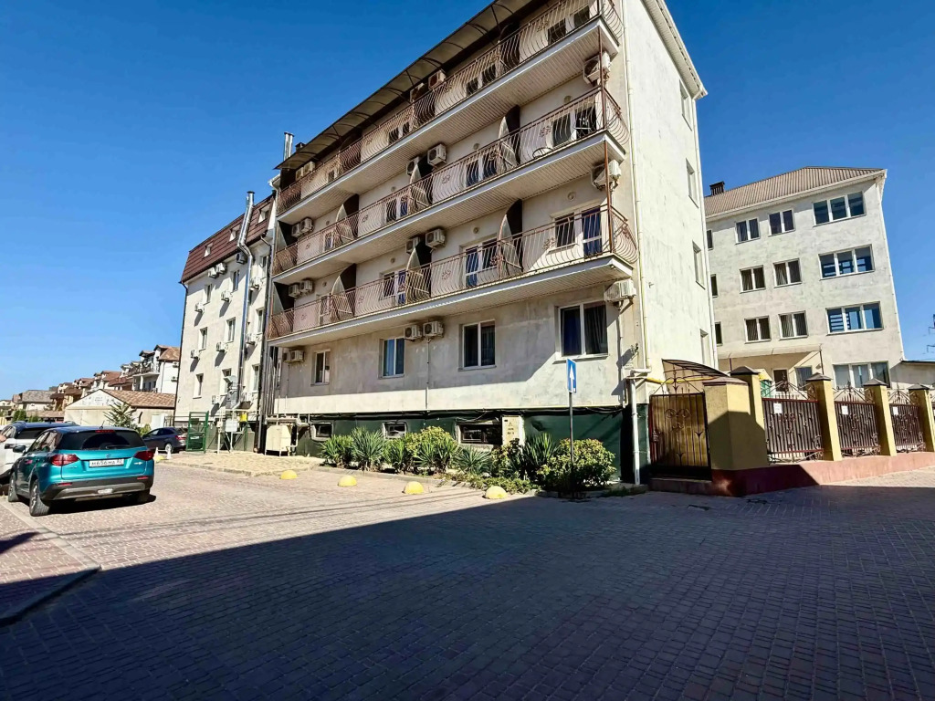 Nikos (Novofedorovka)