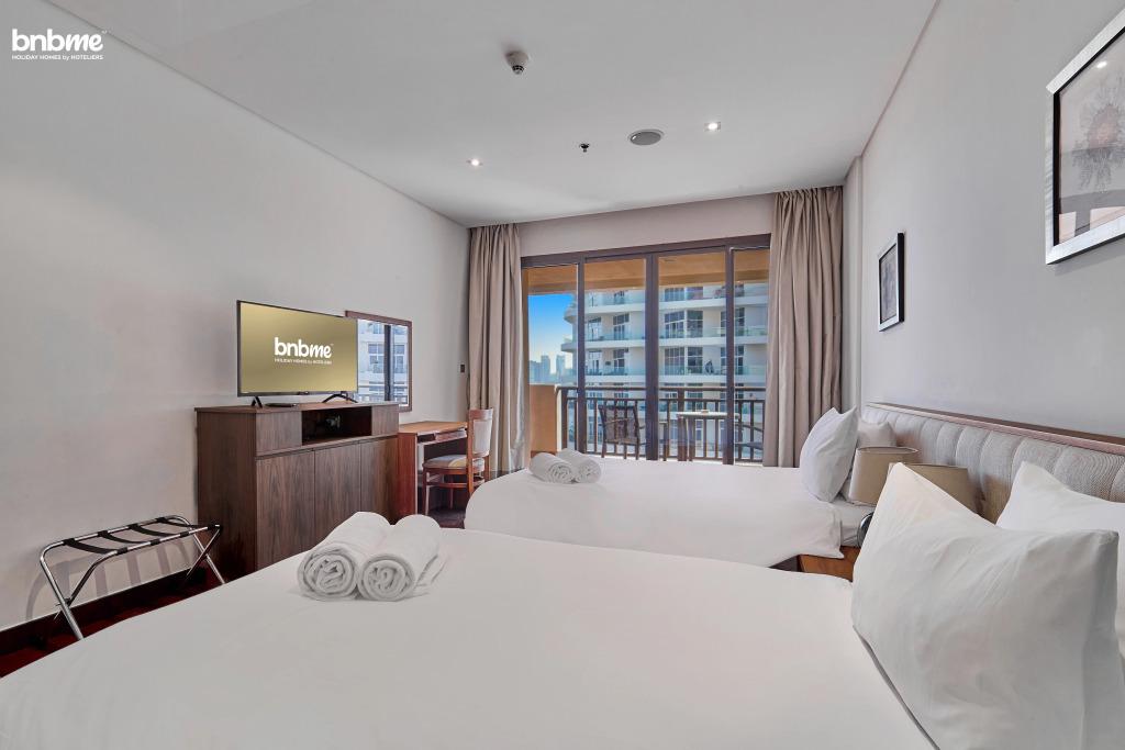 Апартаменты Bnbmehomes  Lux Living Redefined Palm Jumeirah - 507