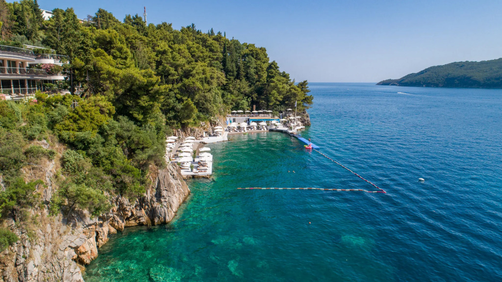 Dukley Hotel & Resort