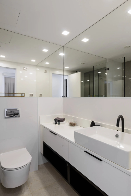 Апартаменты Luxury with Terrace & Sea View by FeelHome