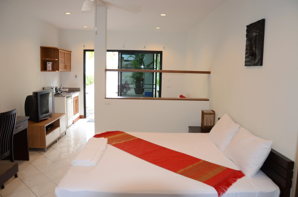 Phuket Riviera Villas Hotel