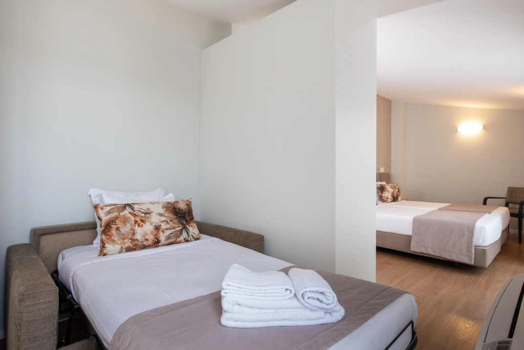 Essence Inn Marianos Hotel