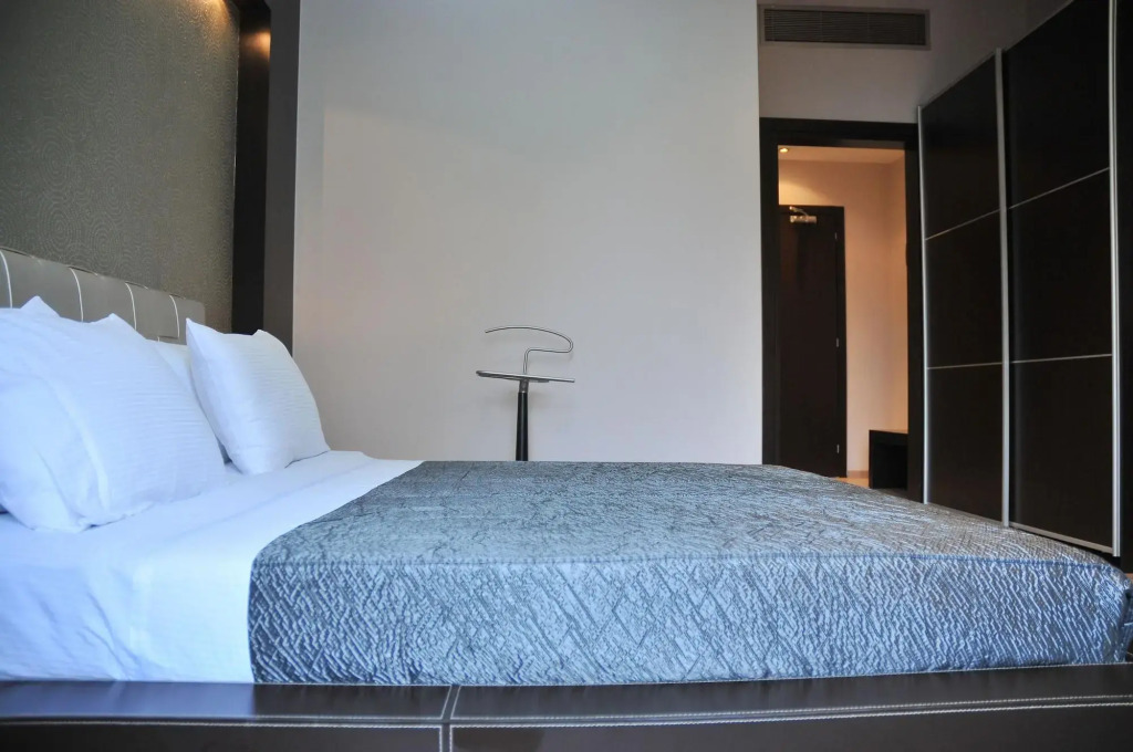 MonarC Hotel