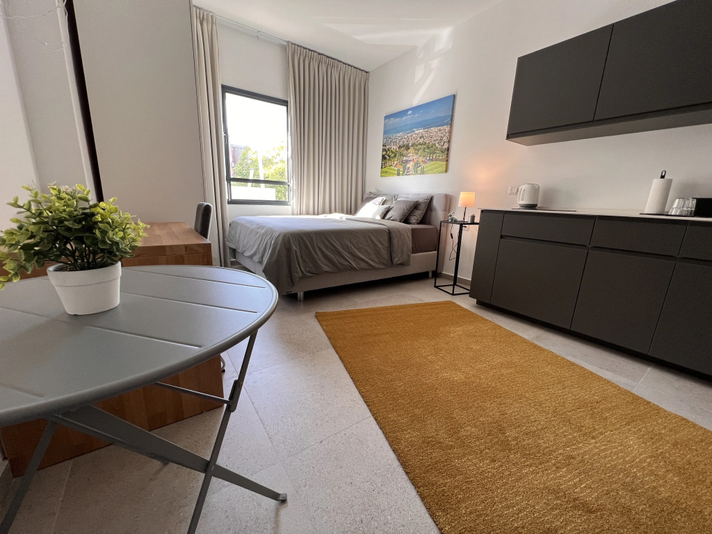 Апартаменты White Door Apartments