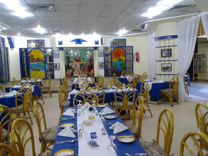 Gaddis Hotel, Suites and Apartments