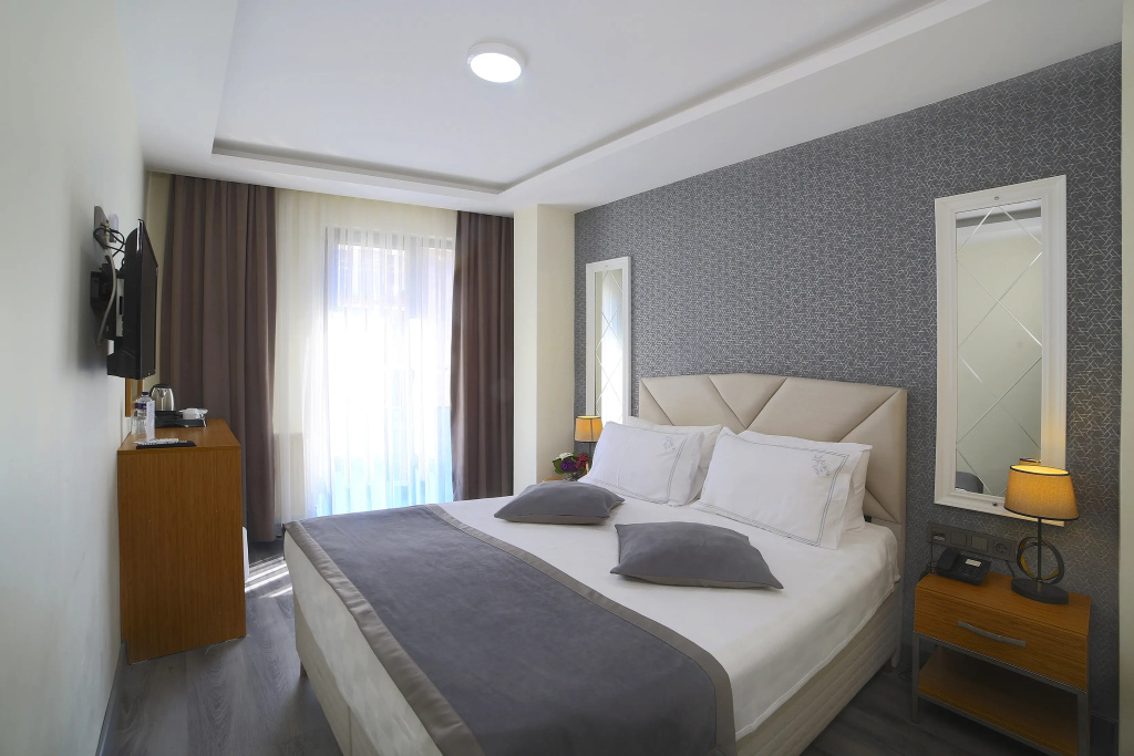 Отель Almina Inn