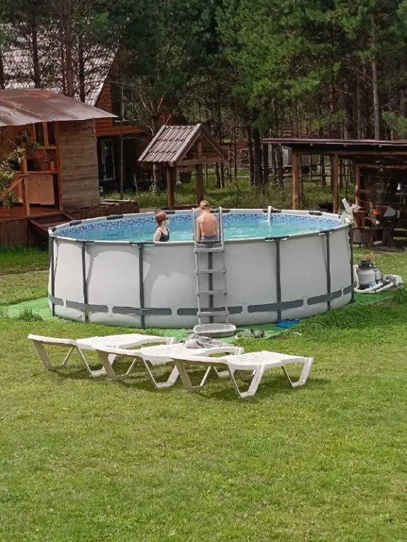 Малина Вилладж