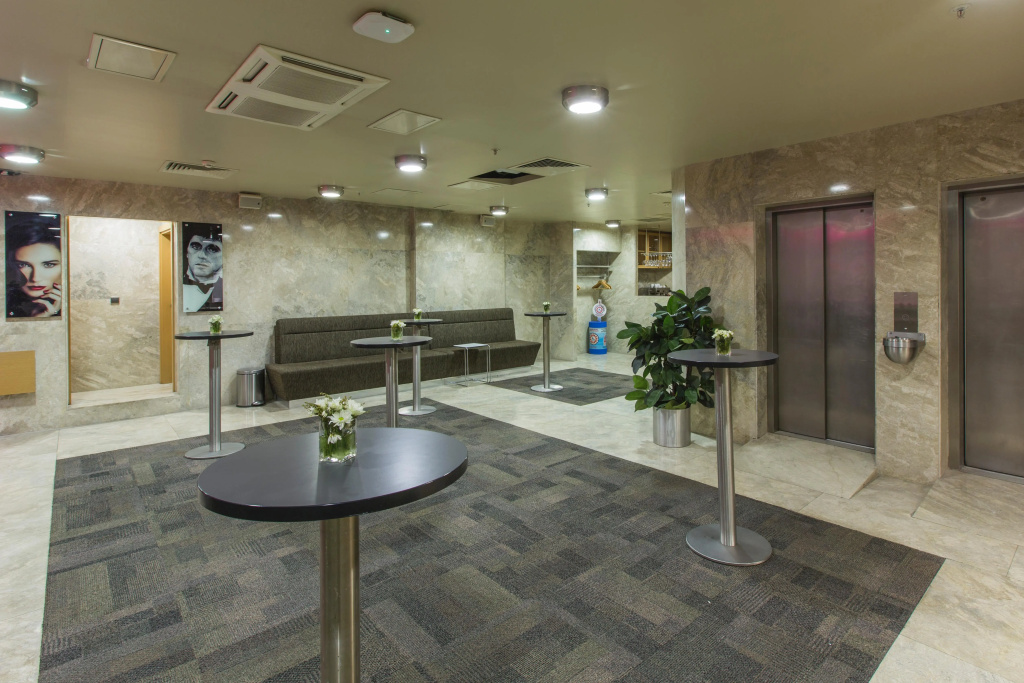 Отель Ramada by Wyndham Istanbul Pera