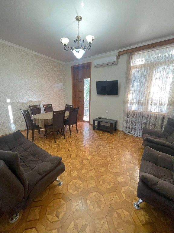 Квартира 3 комнатная возле моря