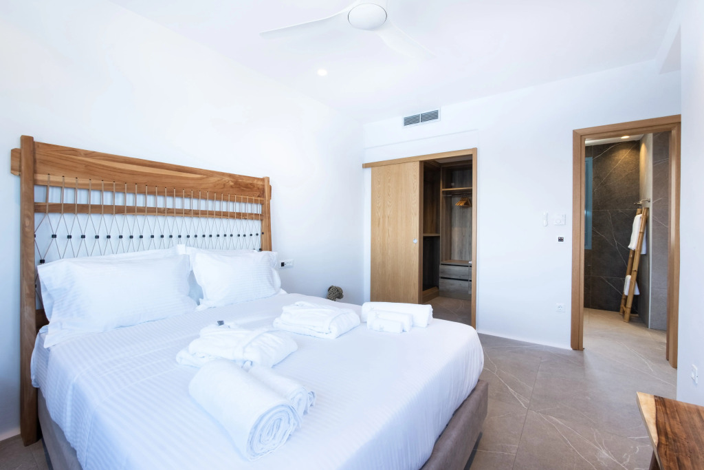 Вилла Myko Private Heated Pool on Beach