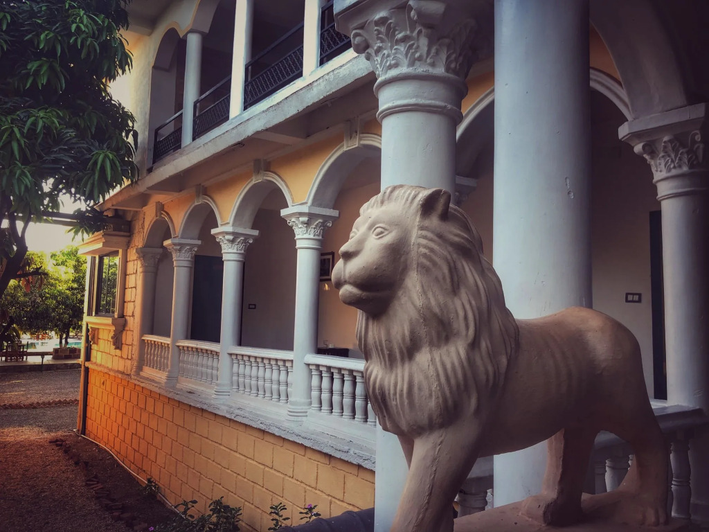 Отель Gir Lions Paw Resort