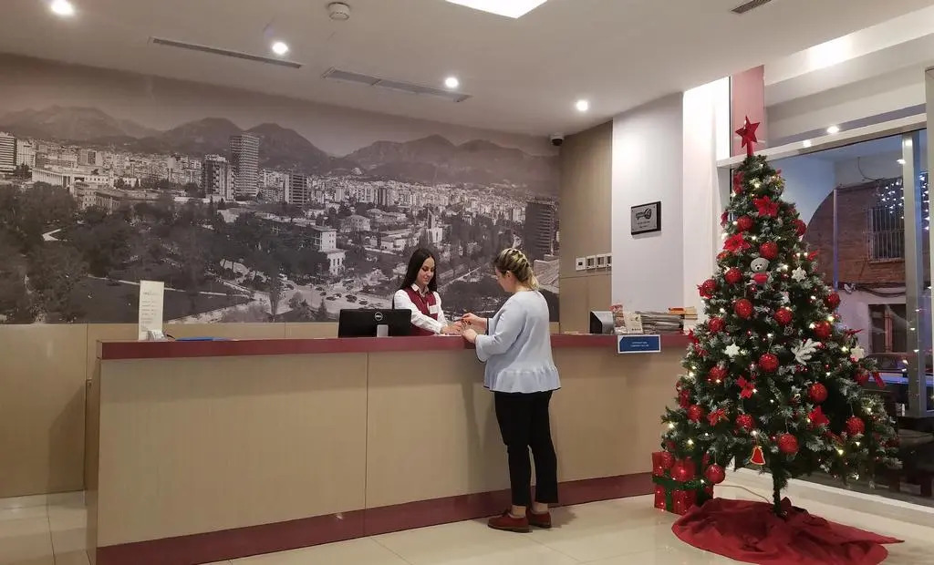 Sky 2 Hotel Tirana