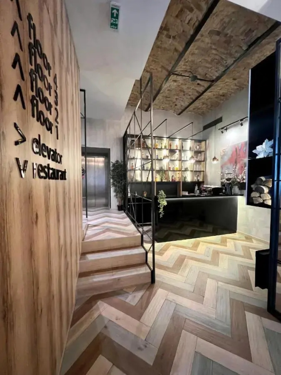 Capital Hotel Garni