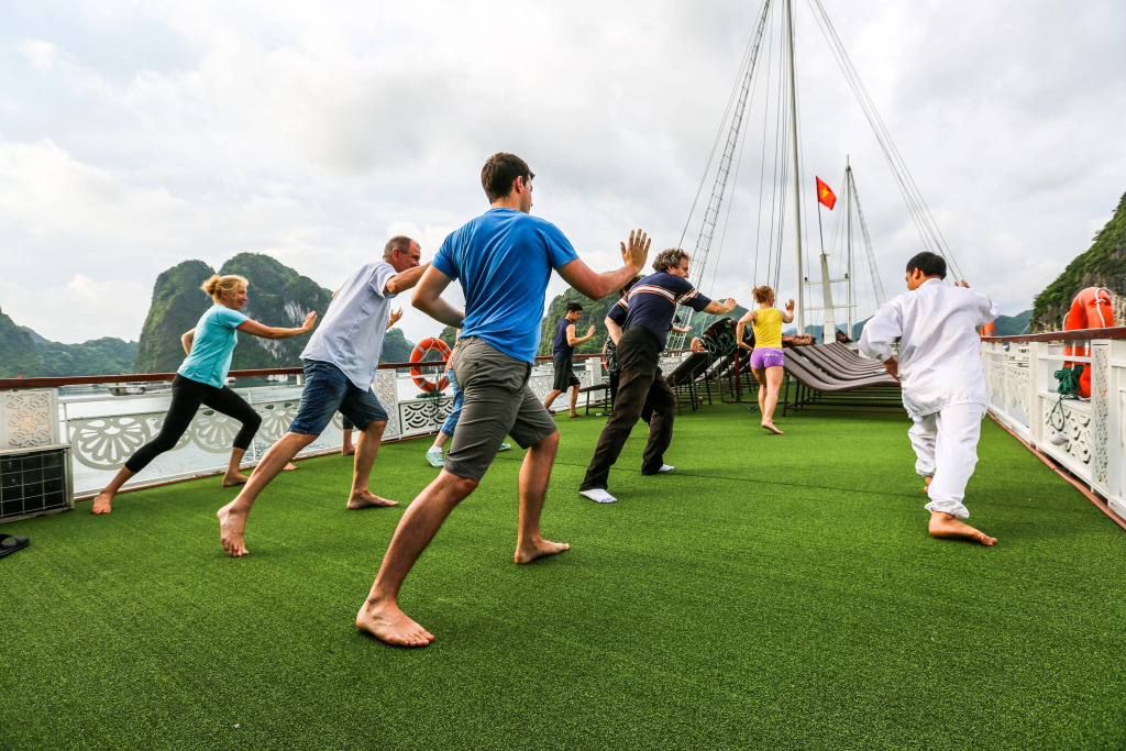 Oriental Sails Cruise
