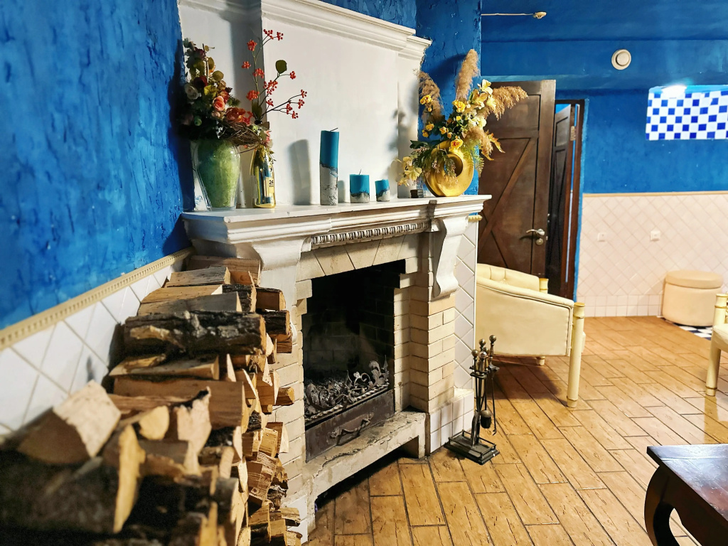 Mare Nero Living quarters