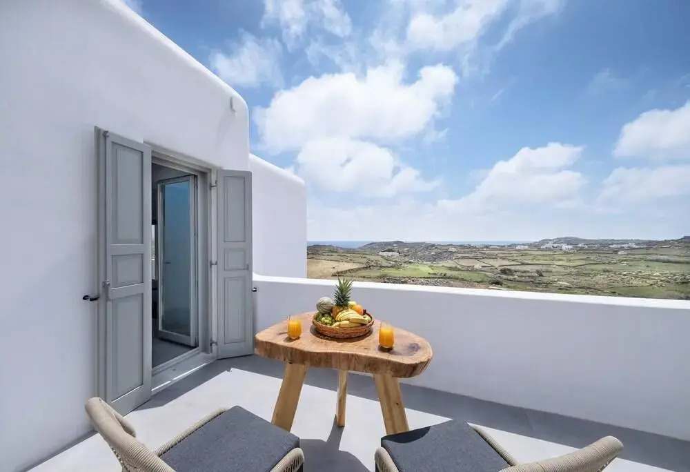 Legendary Suites Hotel