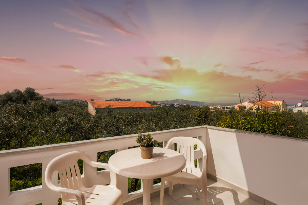 Captain Michalis Apartments - 750m from Kalamaki Beach