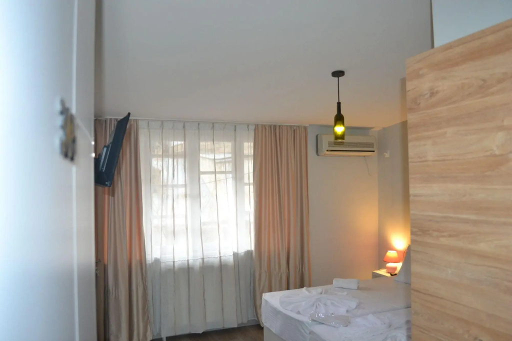 Hotel Rustaveli 36