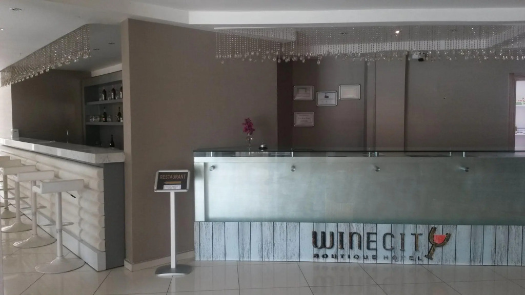 Отель Winecity