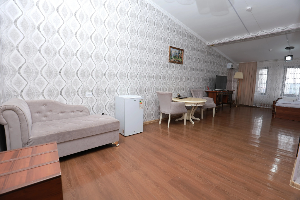 Отель Garden City