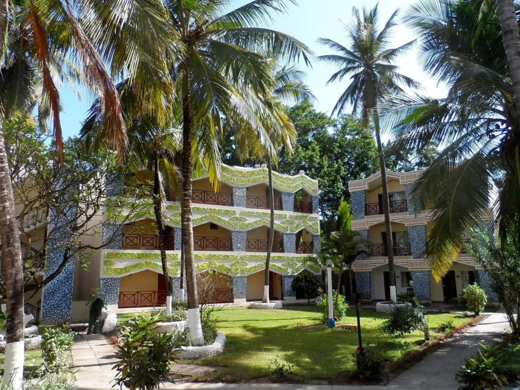 Sai Rock Beach Hotel & Spa