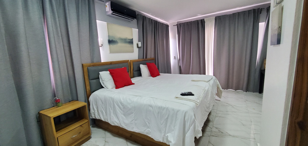 Отель Boca Grande Suites