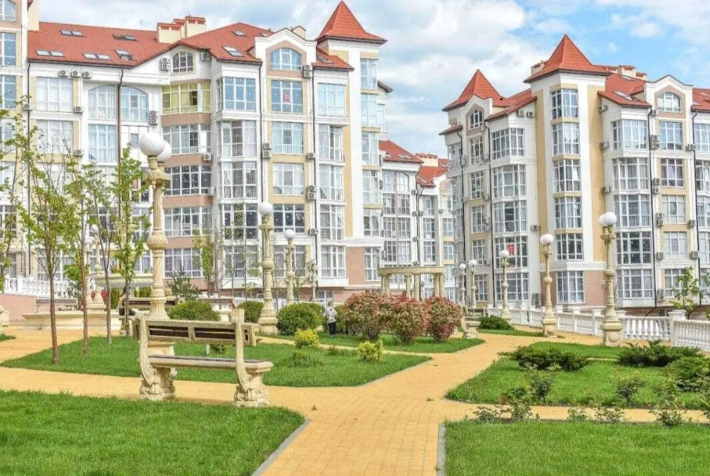 Квартира Двухкомнатная 68 м² Сафари