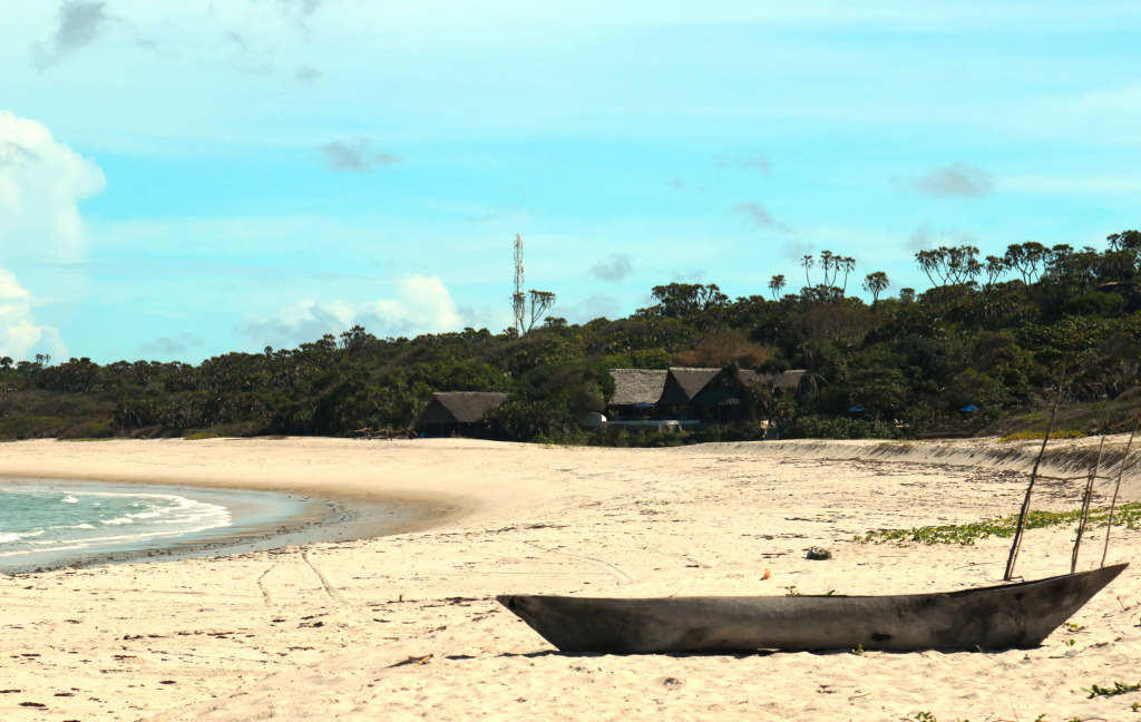 Отель Makao Changani Beach Resort