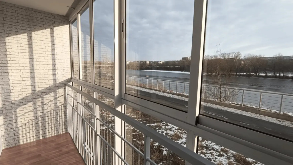 Апартаменты Центр. Берег реки