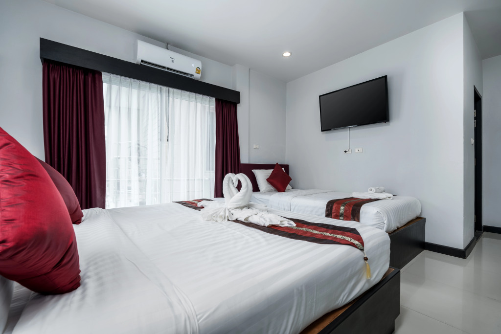 Sunray Beach Hotel Patong