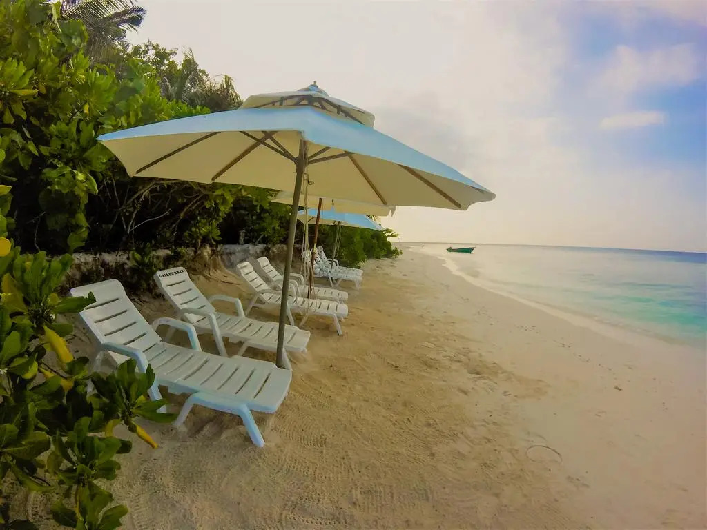 Отель Viluveli Beach Maldives