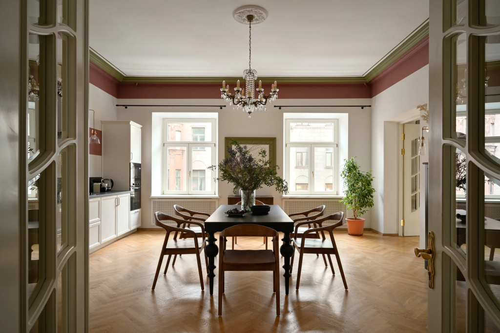 Апартаменты Minin Apartments с видом на Адмиралтейство 200 кв.м.