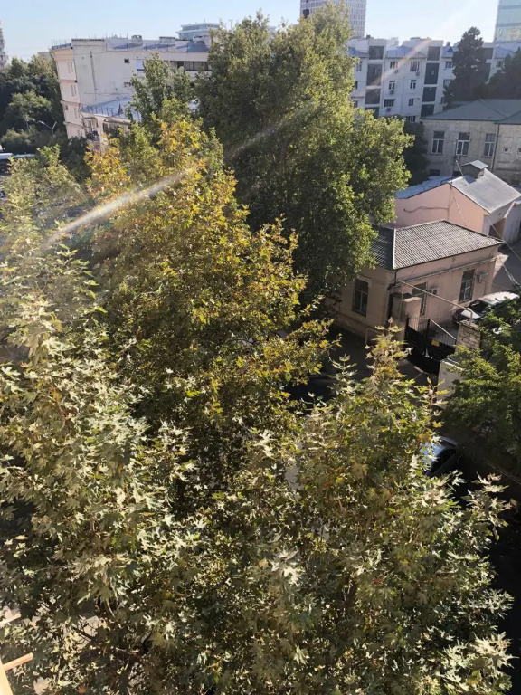 Квартира на 5-ом этаже в центре Баку