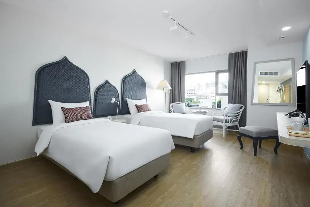 Отель 56 Surawong Hotel Bangkok