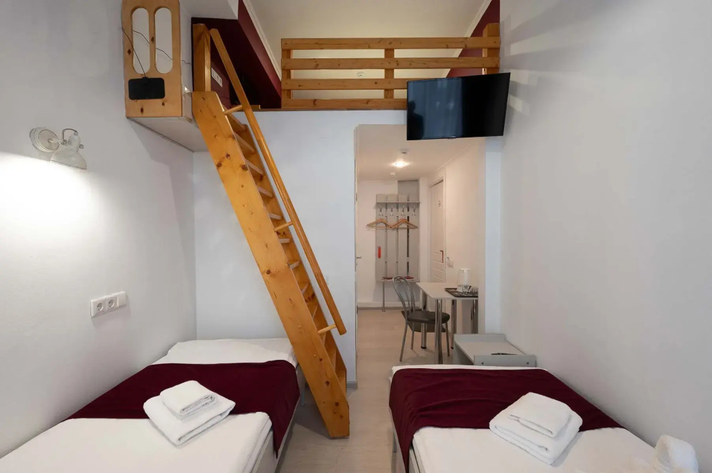 Отель IQHotel