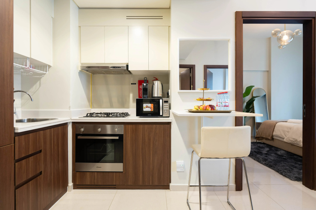 Апартаменты Keyrock Chic 2BR Escape Pool & Lake View
