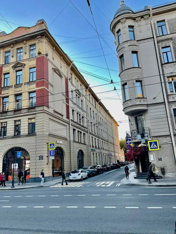 Квартира Просторная студия у театра Андрея Миронова