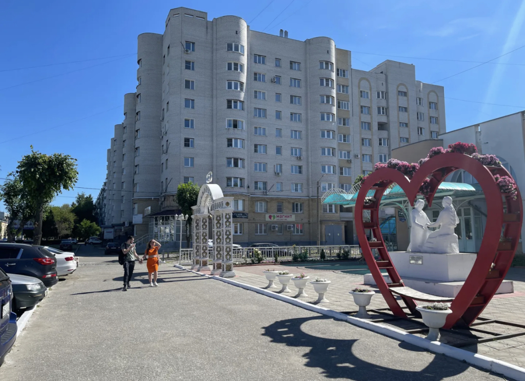 Квартира в новом доме в центре