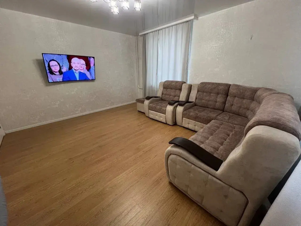 Квартира Трехкомнатная Веласкеса 7к5