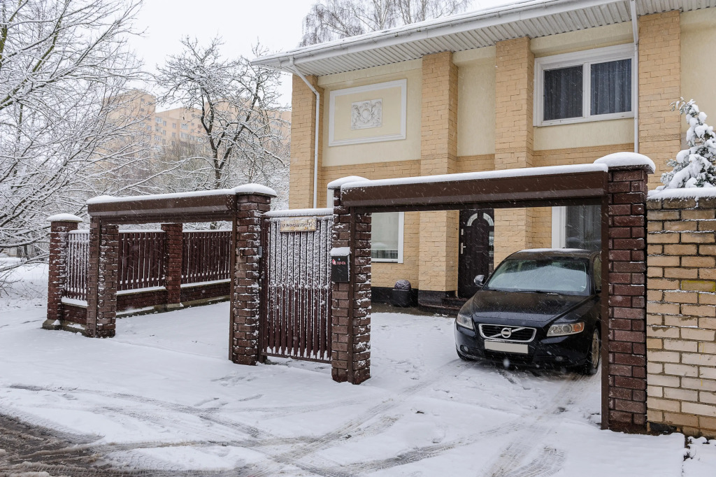 Гостевой дом 6-комнатный Новгородская 11