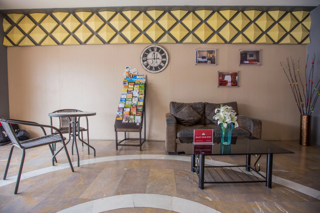 Апартаменты ZEN Rooms Soi Chom Chan