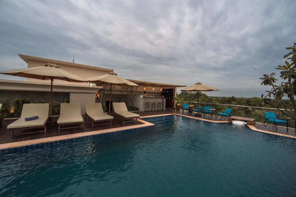 Отель Anachak Angkor Residence