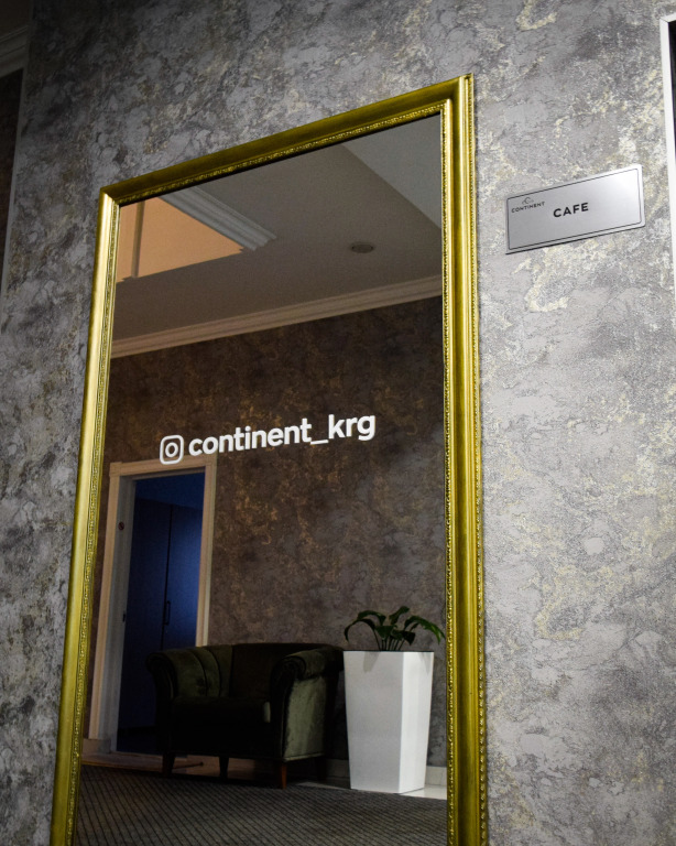Hotel "CONTINENT" halal