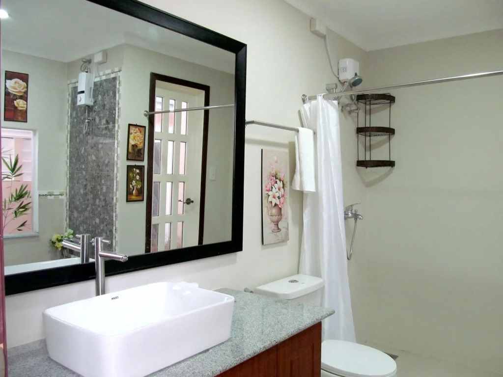 Venezia Suites Resort Panglao