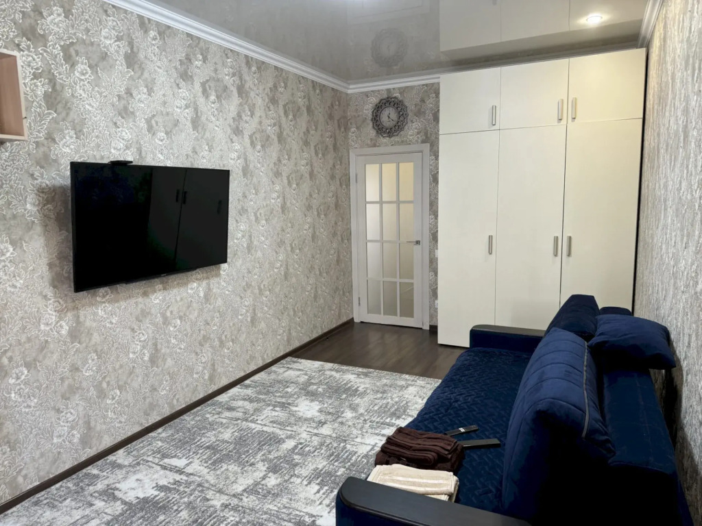 Квартира 145 с балконом и витражным остеклением